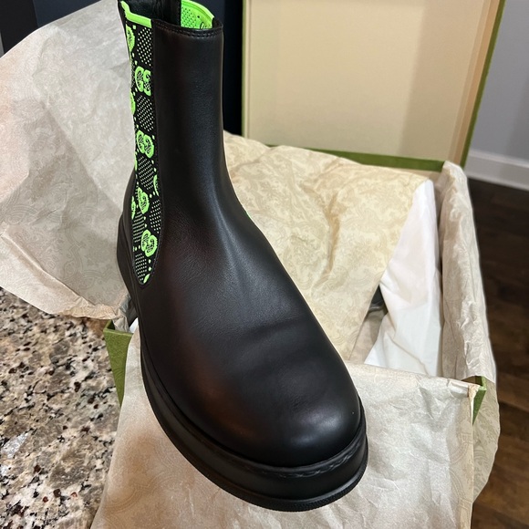 Gucci GG Supreme Slip-On Ankle Boots - Picture 8 of 14